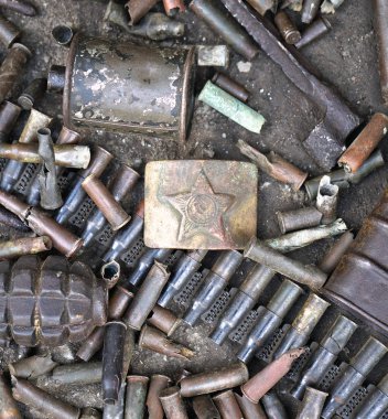 Silah kupa askerlik geçmişi. Almanya İkinci Dünya Savaşı ile SSCB ve Avrupa ülkeleri. Bir kemer tokası tarihinde Sovyetler Birliği arması.