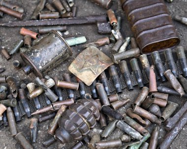 Silah kupa askerlik geçmişi. Almanya İkinci Dünya Savaşı ile SSCB ve Avrupa ülkeleri. Bir kemer tokası tarihinde Sovyetler Birliği arması.