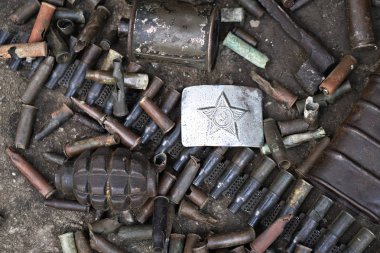 Silah kupa askerlik geçmişi. Almanya İkinci Dünya Savaşı ile SSCB ve Avrupa ülkeleri. Bir kemer tokası tarihinde Sovyetler Birliği arması.