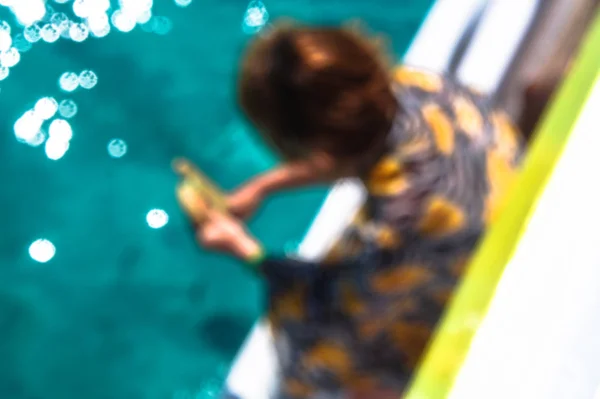 Bela Desfocada Azul Mar Tema Banho Imagem Oceânica Com Pessoas — Fotografia de Stock