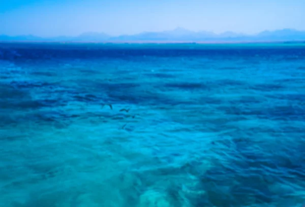 Güzel Mavi Deniz Yüzeyi Gökyüzü Ile Oceanic Issız Yalnız Tema — Stok fotoğraf