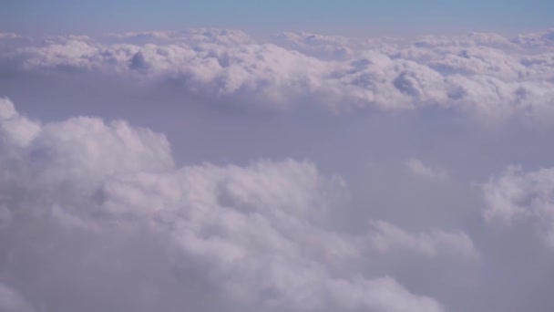 在天空和云海中飞翔 飞机门廊 景色壮观 旅游股票视频 — 图库视频影像