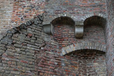 Çürümüş terk edilmiş binalar. Salgın insanlığı yok etti. Savaştan sonra.