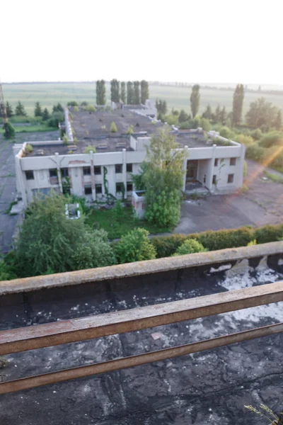 Ruiny Opuszczonych Budynków 1986 Roku Sowiecka Architektura Czarnobylu Niebezpieczeństwo Infekcji — Zdjęcie stockowe