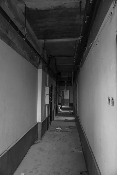 버려진 건물들은 1986 체르노빌의 바이러스 방사선에 위험이 있습니다 무섭게 물러서다 — 스톡 사진