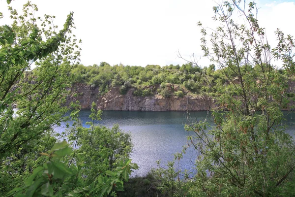 Vacker Flod Höglandet Sommaren Sjön Ekologiskt Ren Park Reservat Bakgrund — Stockfoto