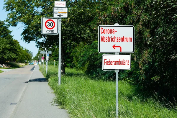 Heidelberg Baviera Germania Giugno 2020 Corona Covid19 Drive Sign Indicare — Foto Stock