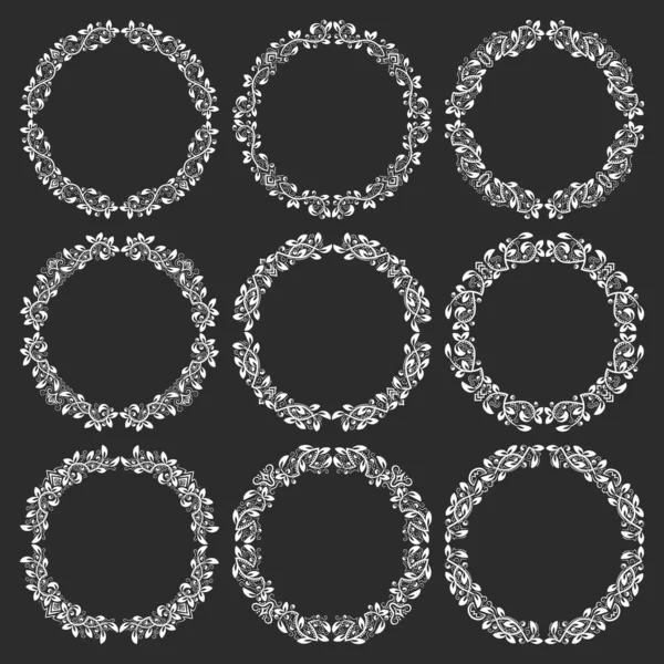 Set Floral Vintage Frames Circular Wreaths Bundle Victorian Style White — Stock Vector