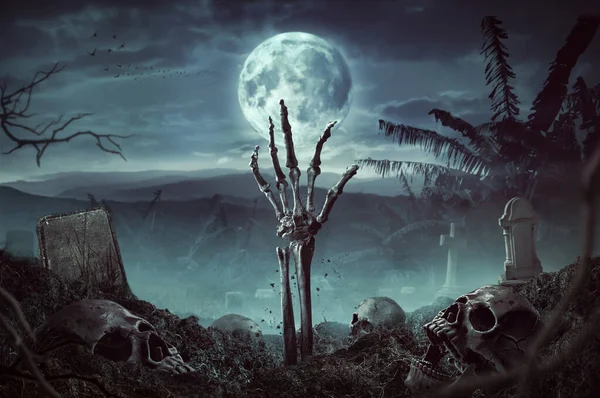 Zombie Skelet Hand Stijgt Het Donker Halloween Nacht — Stockfoto