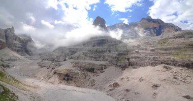  Tuckett, a corner of paradise in the Dolomites