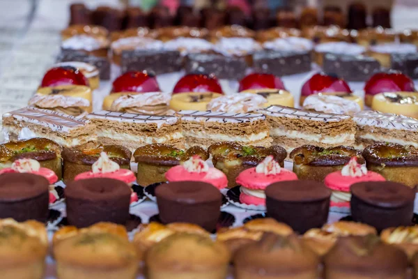 Kek bir Pazar kek durak ekranda çeşitli