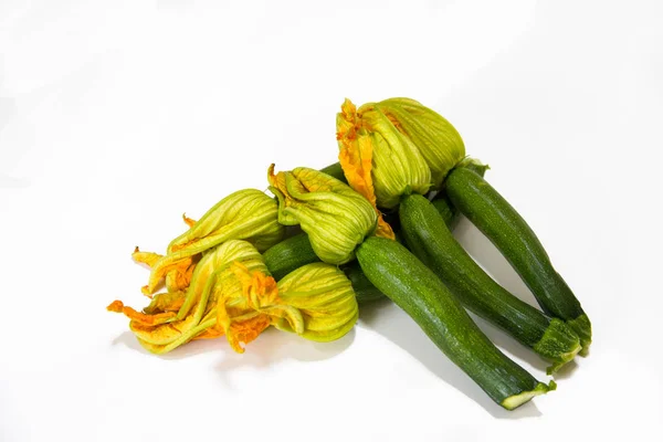 Disposizione Delle Zucchine Zucchine Fondo Bianco — Foto Stock