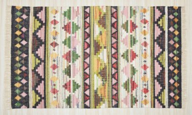 Kilim el yapımı orijinal halı, yüksek çözünürlüklü trend desenli halılar ve renkler                            