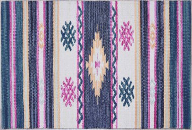 Kilim el yapımı orijinal halı, yüksek çözünürlüklü trend desenli halılar ve renkler                            