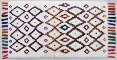 Kilim el yapımı orijinal halı, yüksek çözünürlüklü trend desenli halılar ve renkler                            