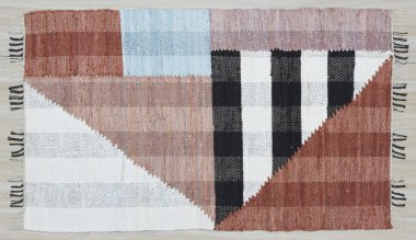 Kilim el yapımı orijinal halı, yüksek çözünürlüklü trend desenli halılar ve renkler                            