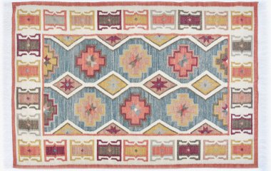 Kilim el yapımı orijinal halı, yüksek çözünürlüklü trend desenli halılar ve renkler                            