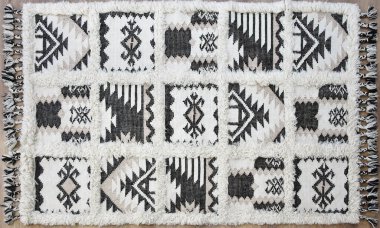 Kilim el yapımı orijinal halı, yüksek çözünürlüklü trend desenli halılar ve renkler                            
