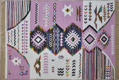 Kilim el yapımı orijinal halı, yüksek çözünürlüklü trend desenli halılar ve renkler                            