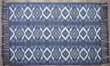 Kilim el yapımı orijinal halı, yüksek çözünürlüklü trend desenli halılar ve renkler                            