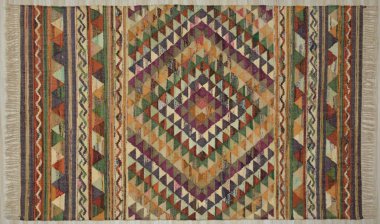 Kilim el yapımı orijinal halı, yüksek çözünürlüklü trend desenli halılar ve renkler                            
