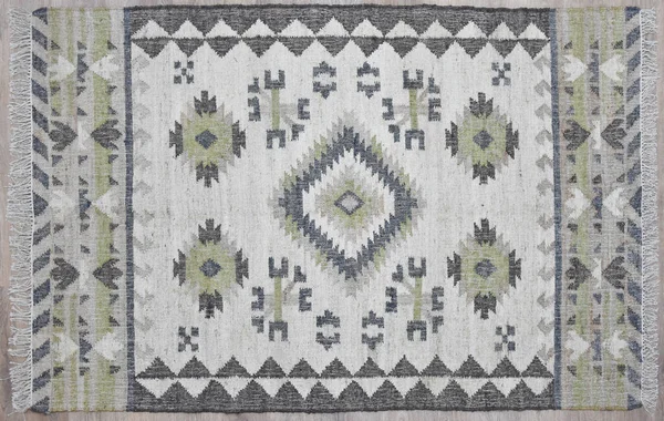 Kilim el yapımı orijinal halı, yüksek çözünürlüklü trend desenli halılar ve renkler                            