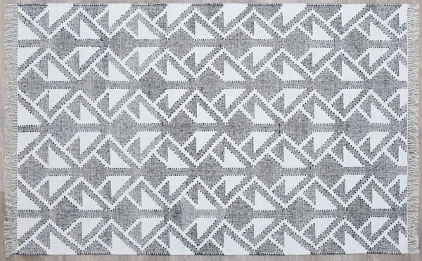 Kilim el yapımı orijinal halı, yüksek çözünürlüklü trend desenli halılar ve renkler                            