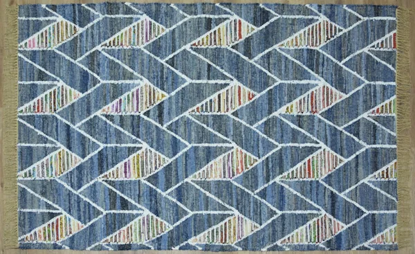 Kilim el yapımı orijinal halı, yüksek çözünürlüklü trend desenli halılar ve renkler                            