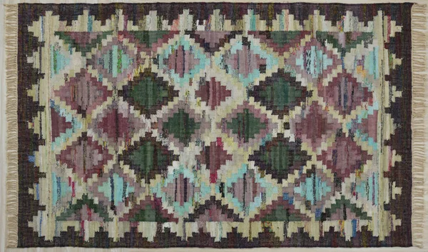 Kilim el yapımı orijinal halı, yüksek çözünürlüklü trend desenli halılar ve renkler                            