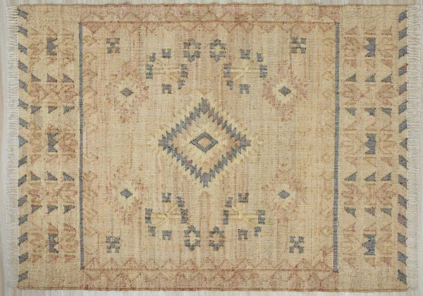 Kilim el yapımı orijinal halı, yüksek çözünürlüklü trend desenli halılar ve renkler                            