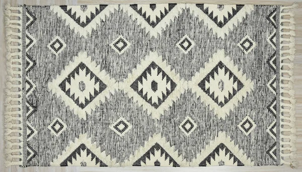 Kilim el yapımı orijinal halı, yüksek çözünürlüklü trend desenli halılar ve renkler                            