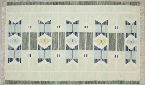 Kilim el yapımı orijinal halı, yüksek çözünürlüklü trend desenli halılar ve renkler                            