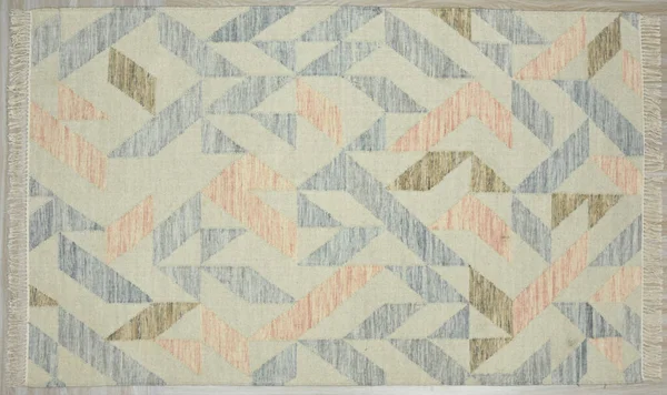 Kilim el yapımı orijinal halı, yüksek çözünürlüklü trend desenli halılar ve renkler                            