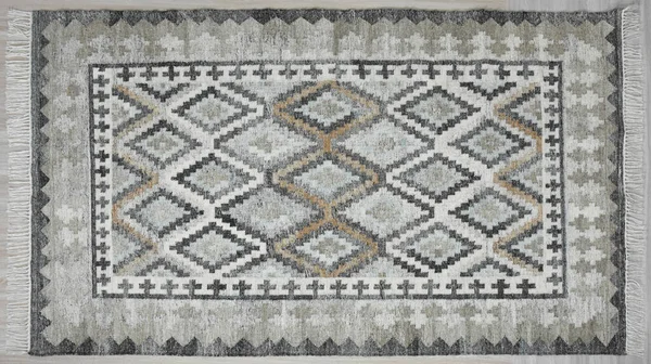 Kilim el yapımı orijinal halı, yüksek çözünürlüklü trend desenli halılar ve renkler                            