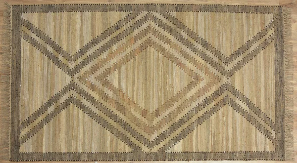 Kilim el yapımı orijinal halı, yüksek çözünürlüklü trend desenli halılar ve renkler                            