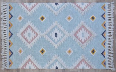 Kilim el yapımı orijinal halı, yüksek çözünürlüklü trend desenli halılar ve renkler                            