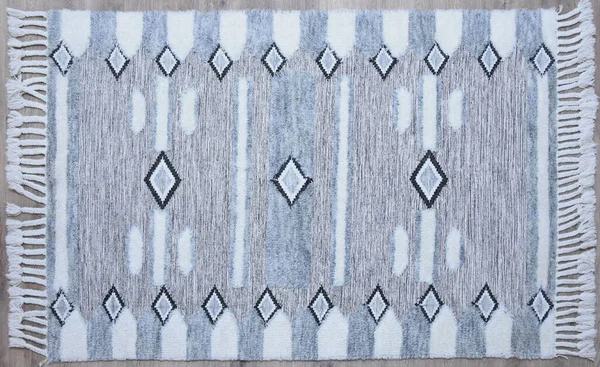 Kilim el yapımı orijinal halı, yüksek çözünürlüklü trend desenli halılar ve renkler                            