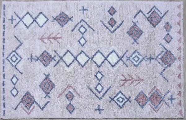 Kilim el yapımı orijinal halı, yüksek çözünürlüklü trend desenli halılar ve renkler                            