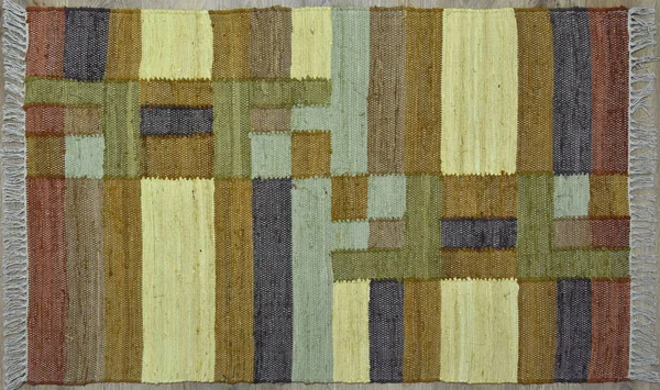 Kilim el yapımı orijinal halı, yüksek çözünürlüklü trend desenli halılar ve renkler                            