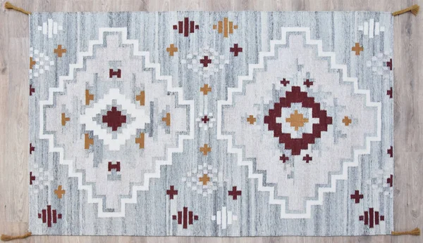 Kilim el yapımı orijinal halı, yüksek çözünürlüklü trend desenli halılar ve renkler                            