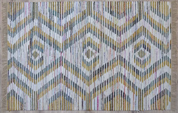 Kilim el yapımı orijinal halı, yüksek çözünürlüklü trend desenli halılar ve renkler                            