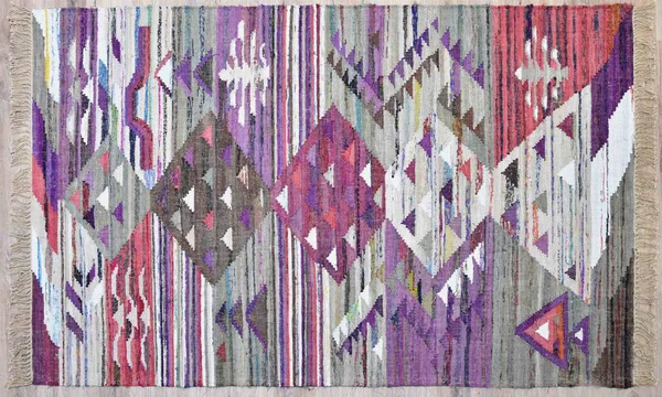 Kilim el yapımı orijinal halı, yüksek çözünürlüklü trend desenli halılar ve renkler                            