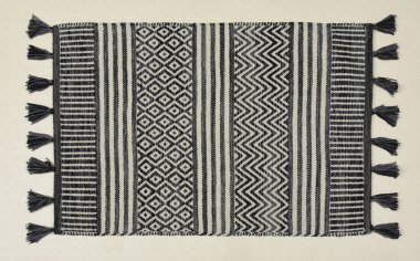 El örgüsü örülmüş ve örülmüş halı, yüksek çözünürlüklü moda desenleri ve renkleri olan halılar