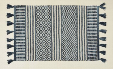 El örgüsü örülmüş ve örülmüş halı, yüksek çözünürlüklü moda desenleri ve renkleri olan halılar