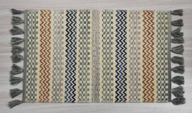 El örgüsü örülmüş ve örülmüş halı, yüksek çözünürlüklü moda desenleri ve renkleri olan halılar