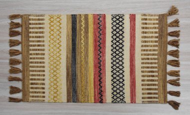 El örgüsü örülmüş ve örülmüş halı, yüksek çözünürlüklü moda desenleri ve renkleri olan halılar