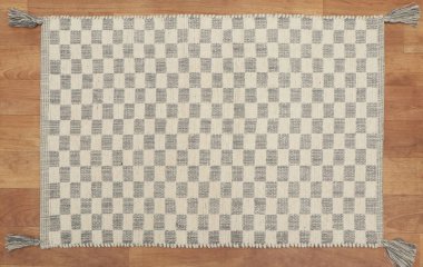 El örgüsü örülmüş ve örülmüş halı, yüksek çözünürlüklü moda desenleri ve renkleri olan halılar