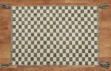 El örgüsü örülmüş ve örülmüş halı, yüksek çözünürlüklü moda desenleri ve renkleri olan halılar