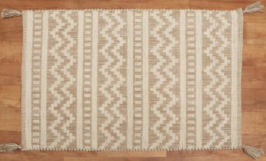 El örgüsü örülmüş ve örülmüş halı, yüksek çözünürlüklü moda desenleri ve renkleri olan halılar