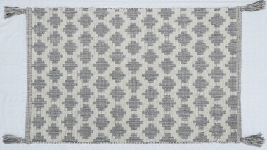 El örgüsü örülmüş ve örülmüş halı, yüksek çözünürlüklü moda desenleri ve renkleri olan halılar